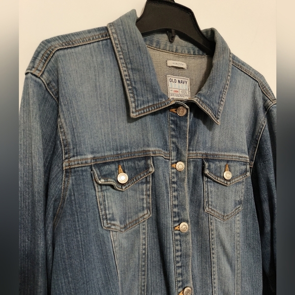 Old Navy Women's Classic Blue Jean Jacket / Size 2X - Picture 3 of 9